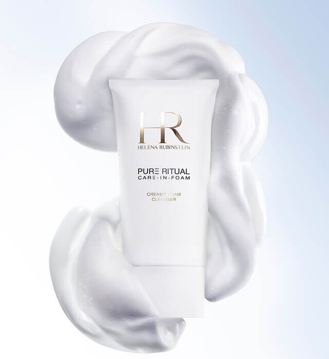 Helena Rubinstein Pure Ritual Care-in-Foam-tube met zijn rijke, zijdezachte textuur die van creme in schuim verandert.